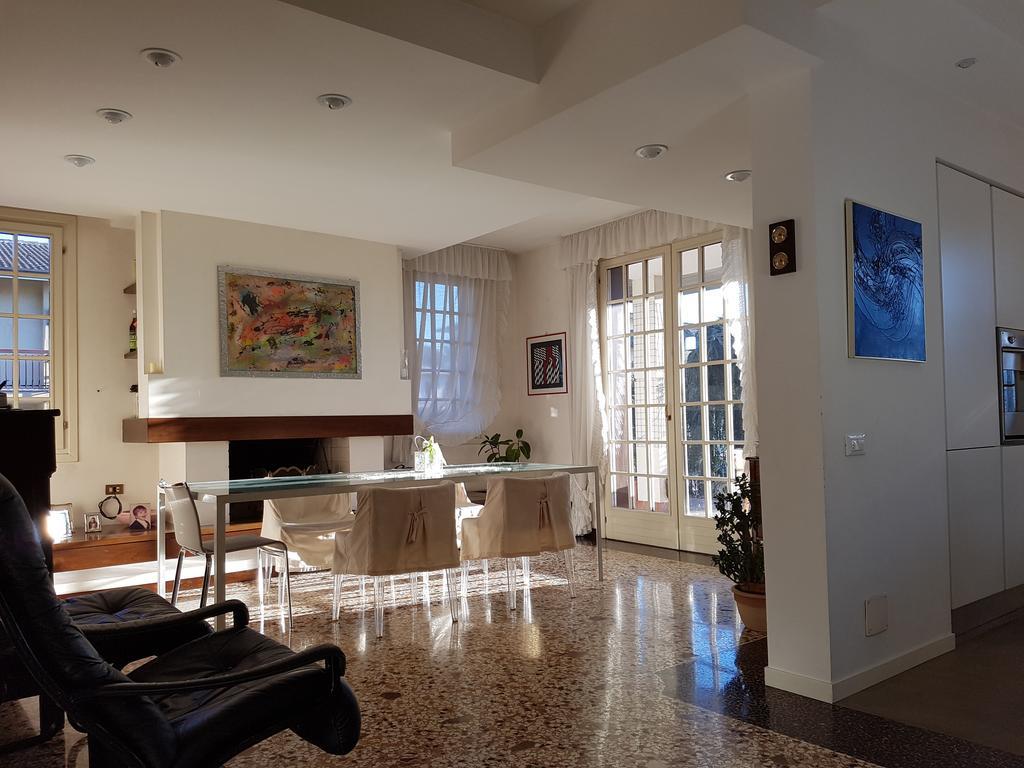 B&B La Mansardina Торри-ди-Квартезоло Экстерьер фото
